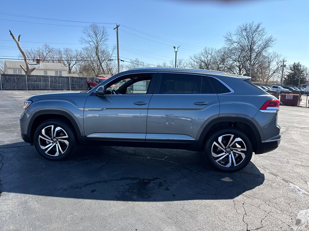 Used 2023 Volkswagen Atlas Cross Sport 2.0T SEL 4MOTION