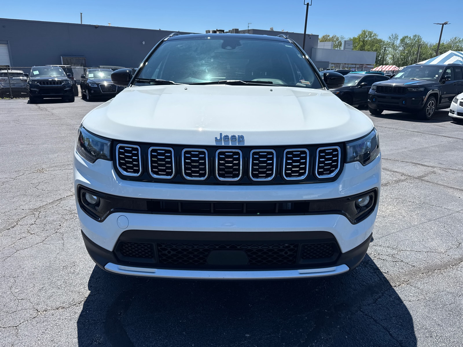 Used 2024 Jeep Compass Limited with VIN 3C4NJDCN0RT135562 for sale in Kansas City