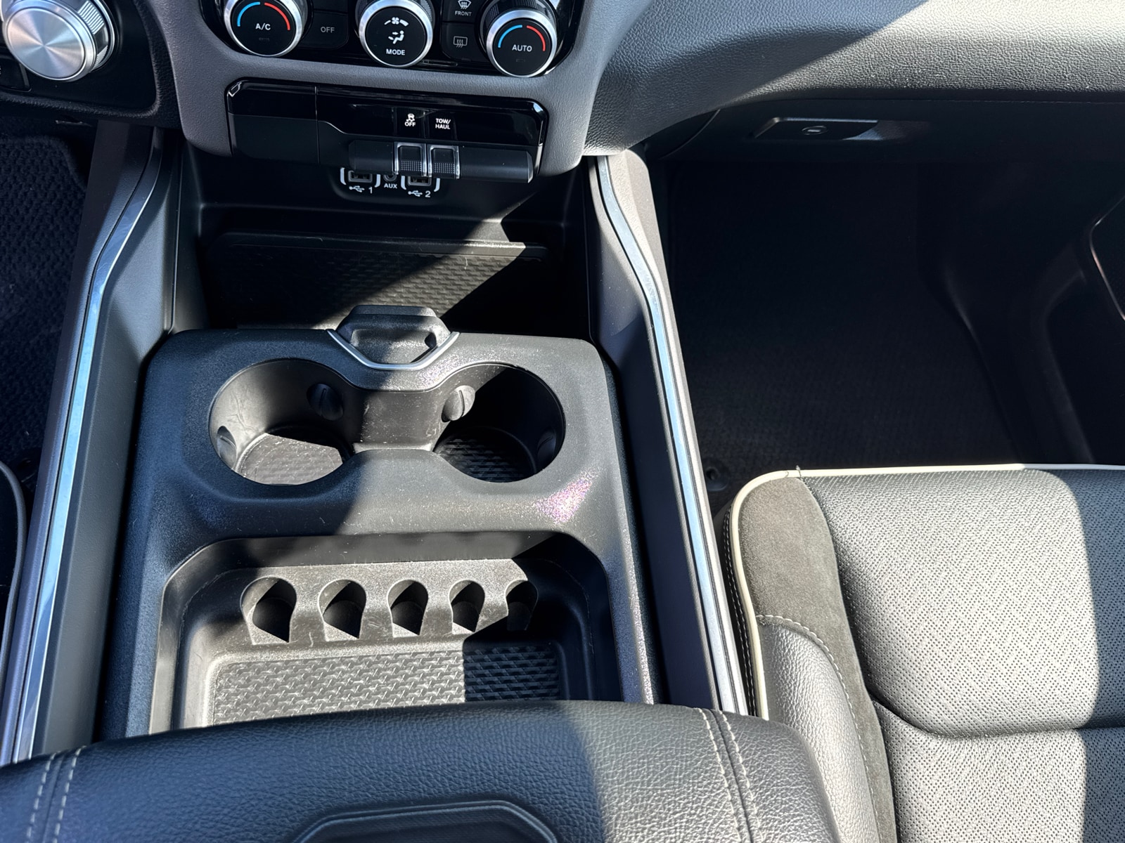 2024 RAM Ram 1500 Pickup Laramie - Photo 15