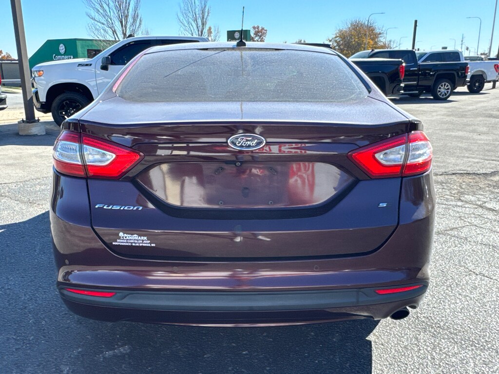 Used 2013 Ford Fusion SE Sedan