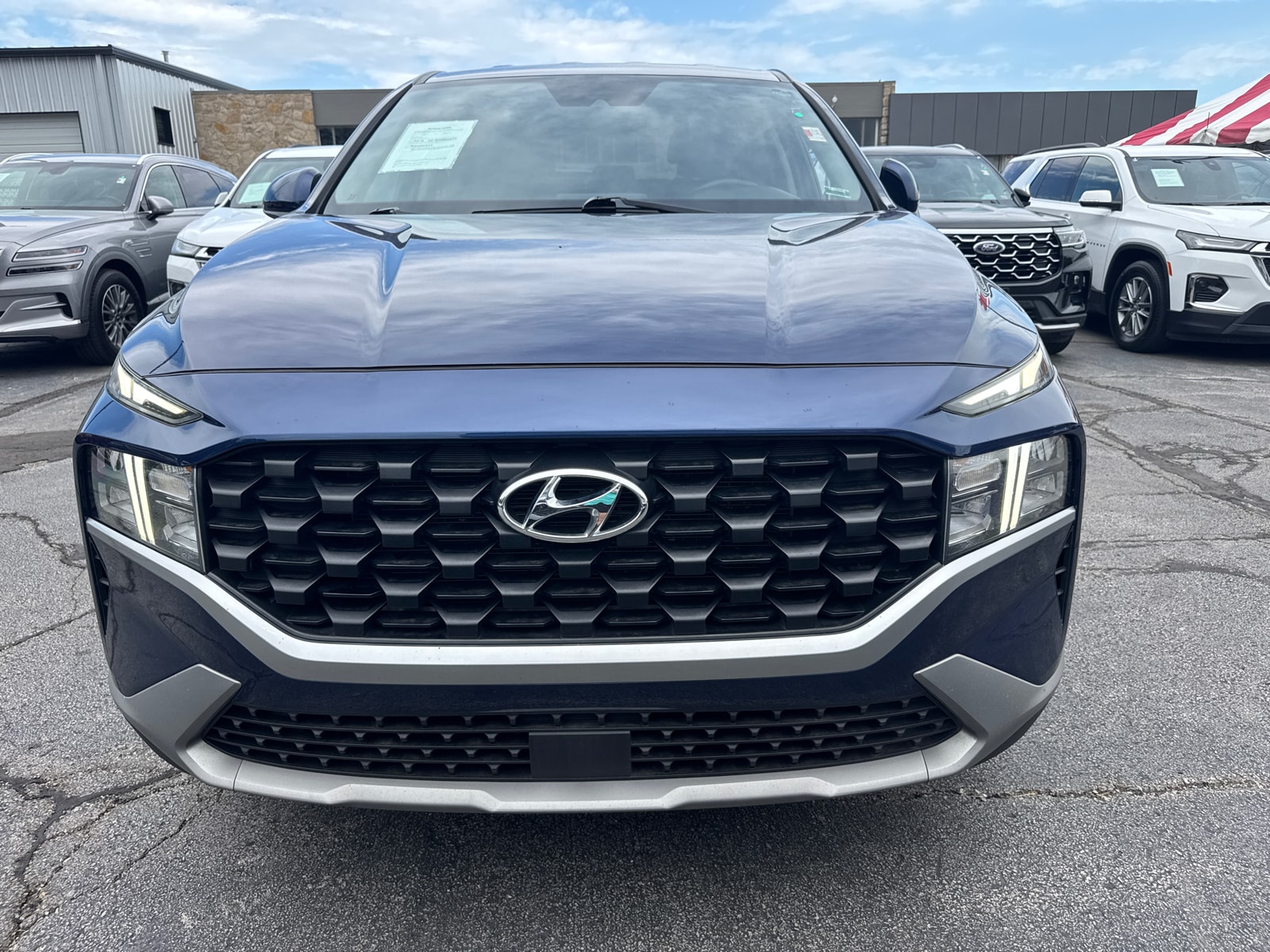 Used 2023 Hyundai Santa Fe SE with VIN 5NMS1DAJ0PH575598 for sale in Kansas City