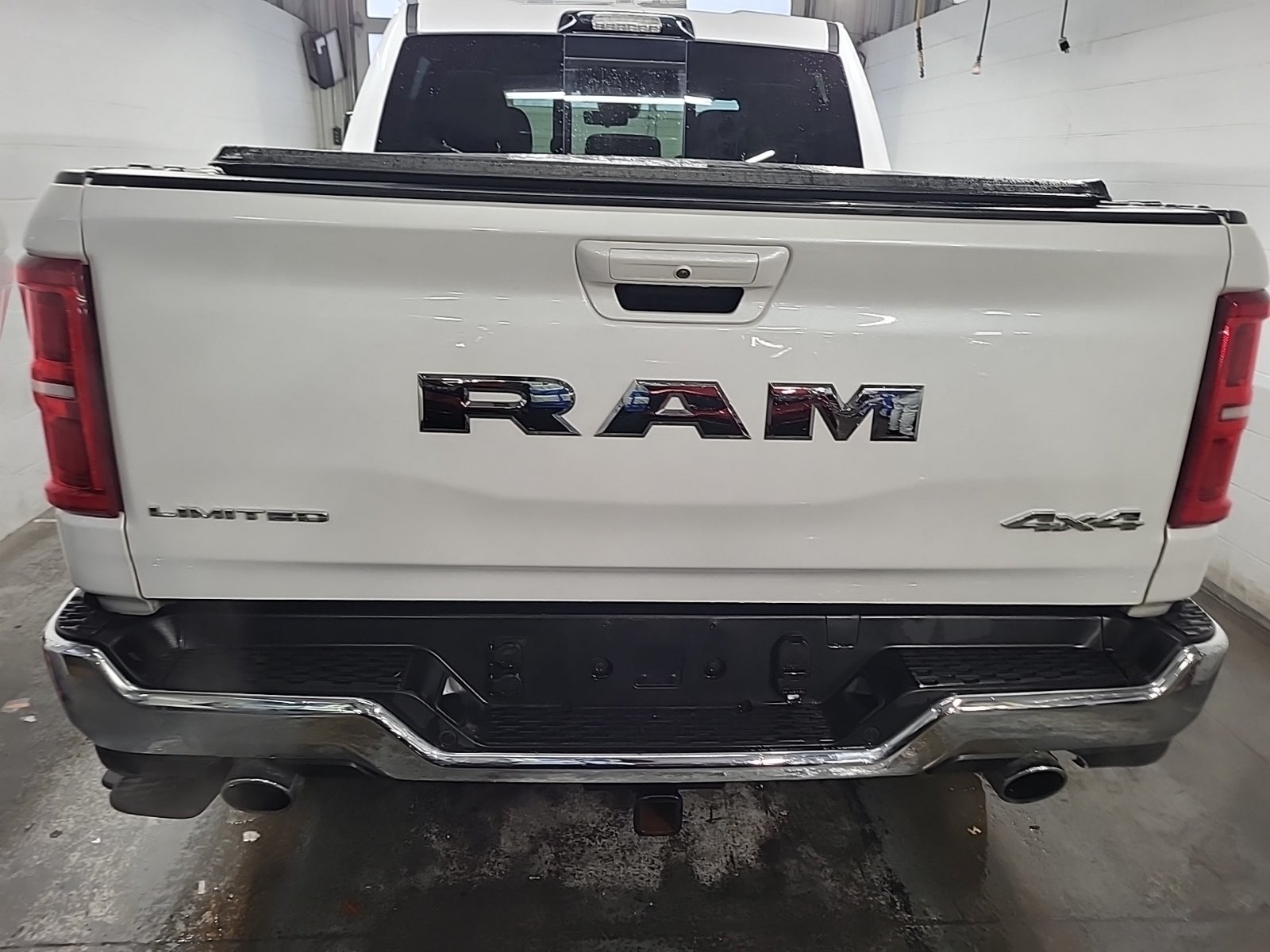 2025 RAM Ram 1500 Pickup Limited's photo