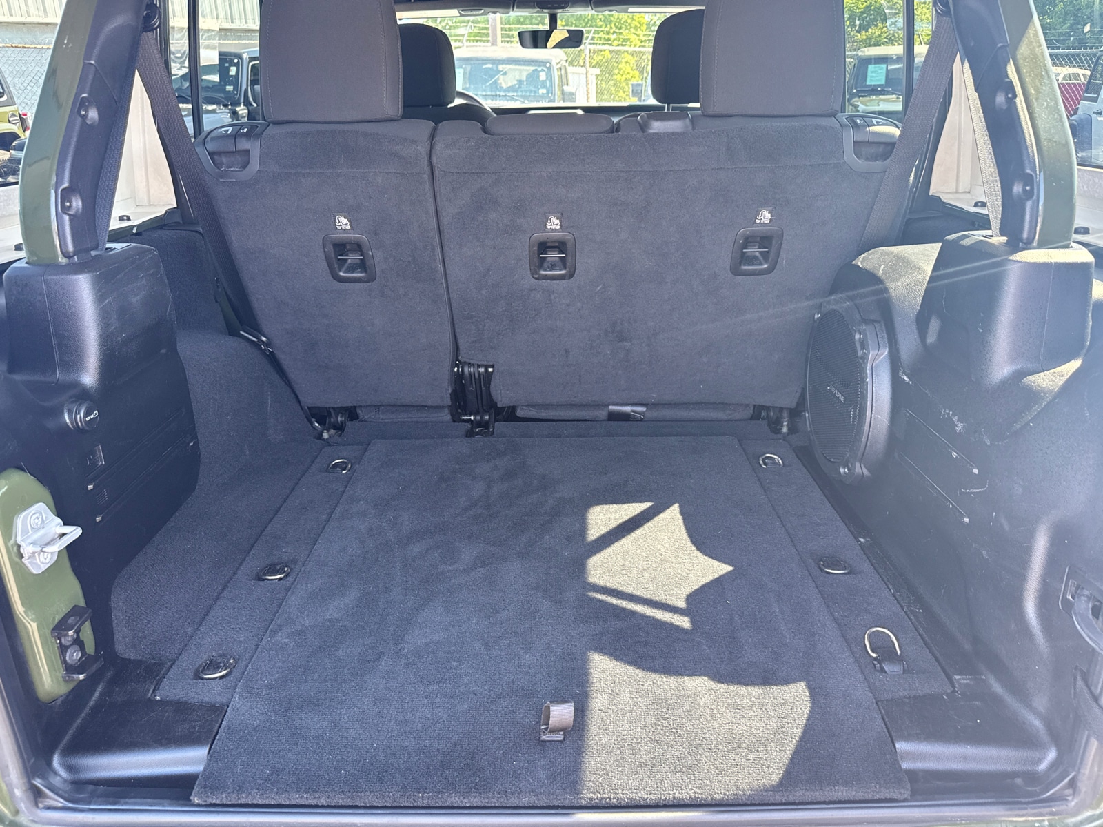 2023 Jeep Wrangler 4-Door Sahara - Photo 19