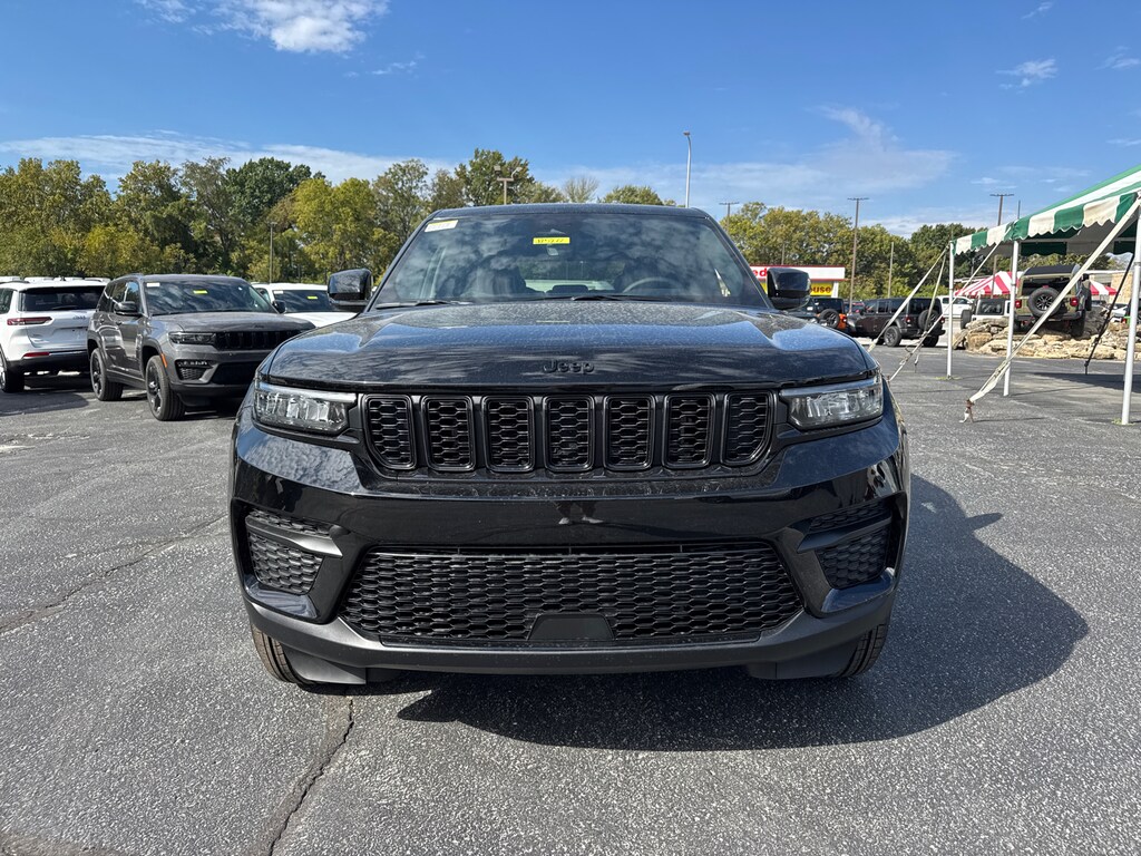 New 2025 Jeep Grand Cherokee ALTITUDE X 4X4 Sport Utility