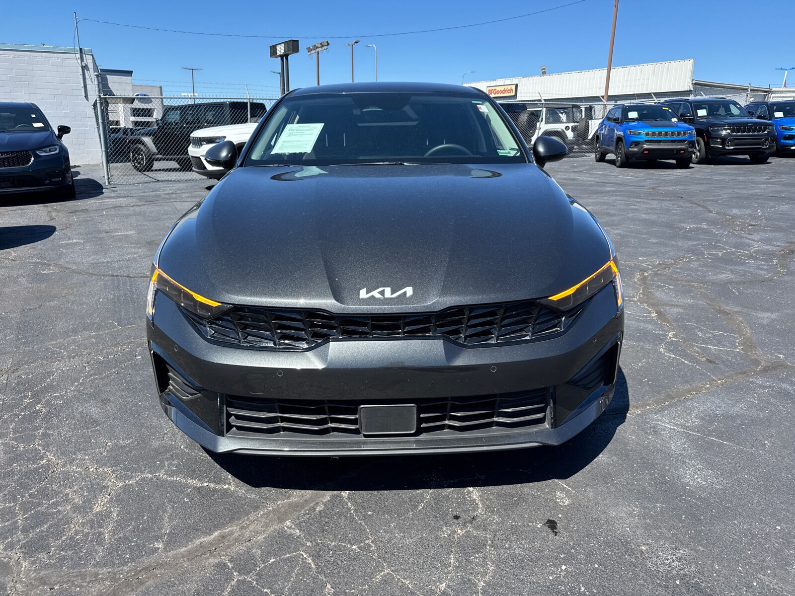 Used 2025 Kia K5 LXS with VIN KNAG24J71S5302895 for sale in Kansas City