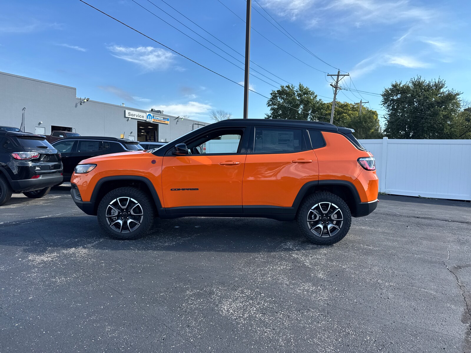 2026 Jeep Compass Trailhawk Sport photo 3