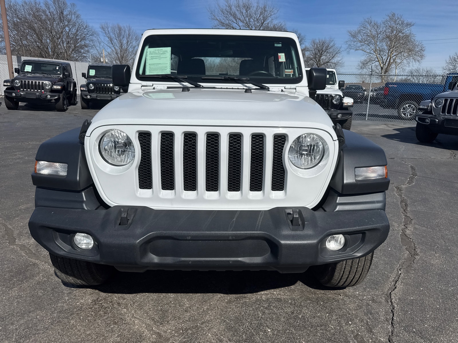 Used 2022 Jeep Wrangler Unlimited Sport with VIN 1C4HJXDN5NW117592 for sale in Kansas City