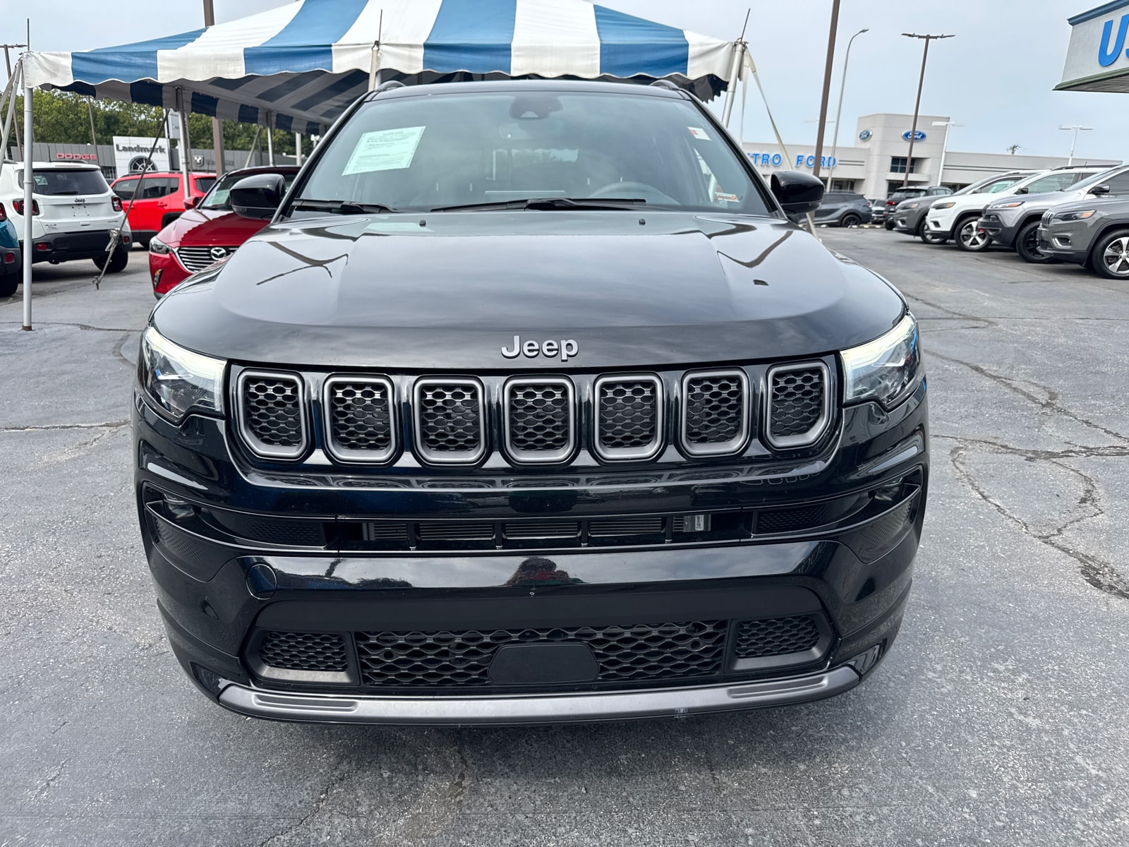 Used 2023 Jeep Compass High Altitude with VIN 3C4NJDCNXPT574233 for sale in Kansas City