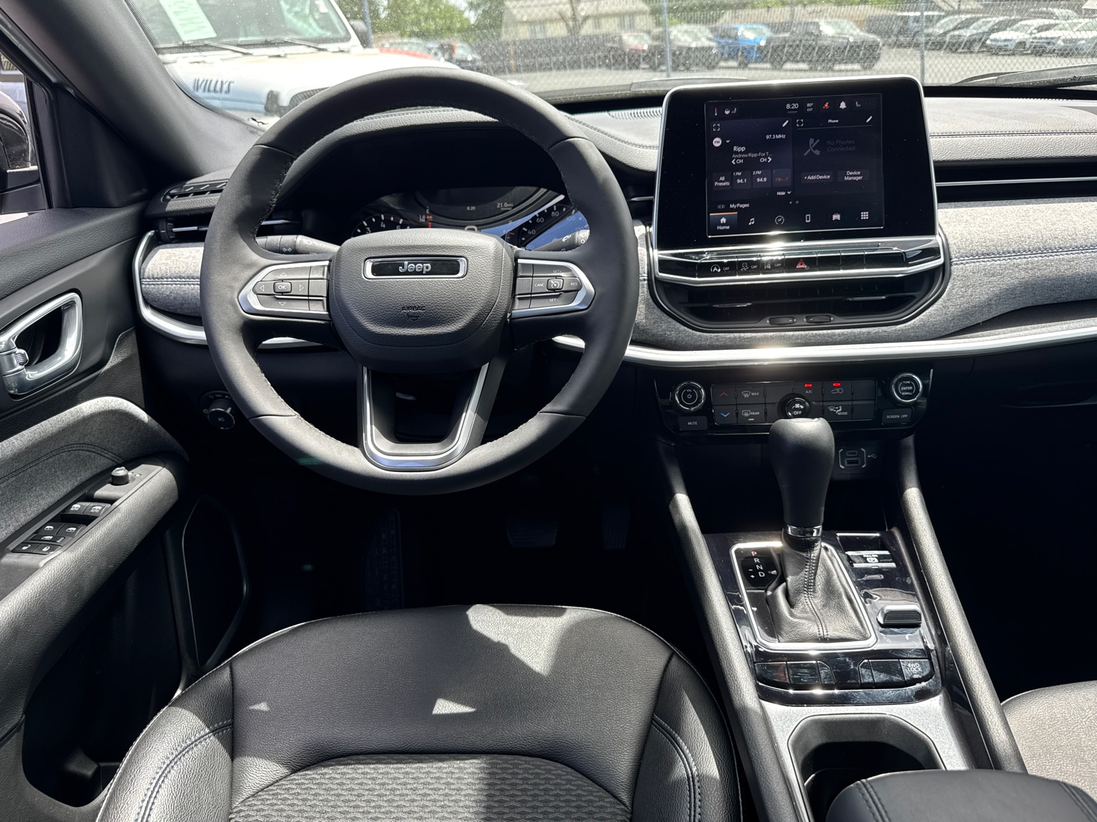 2025 Jeep Compass Latitude - Photo 8