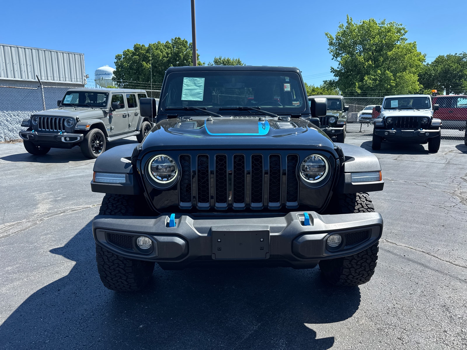 Used 2022 Jeep Wrangler Unlimited Rubicon 4XE with VIN 1C4JJXR69NW189320 for sale in Kansas City