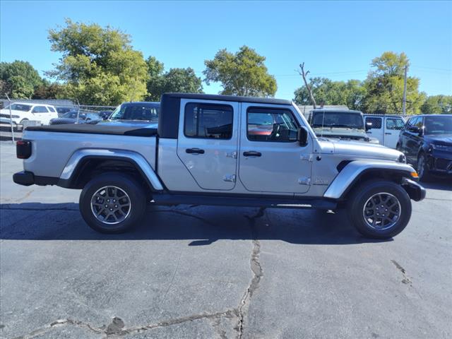 Used 2020 Jeep Gladiator Overland with VIN 1C6HJTFG1LL114069 for sale in Independence, MO