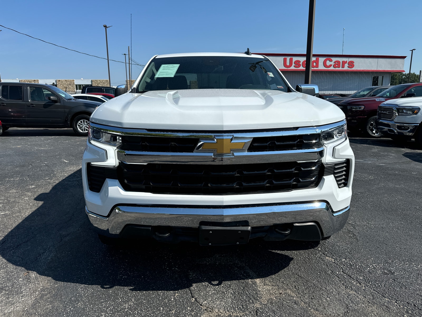 Used 2023 Chevrolet Silverado 1500 LT with VIN 1GCUDDED6PZ163170 for sale in Kansas City