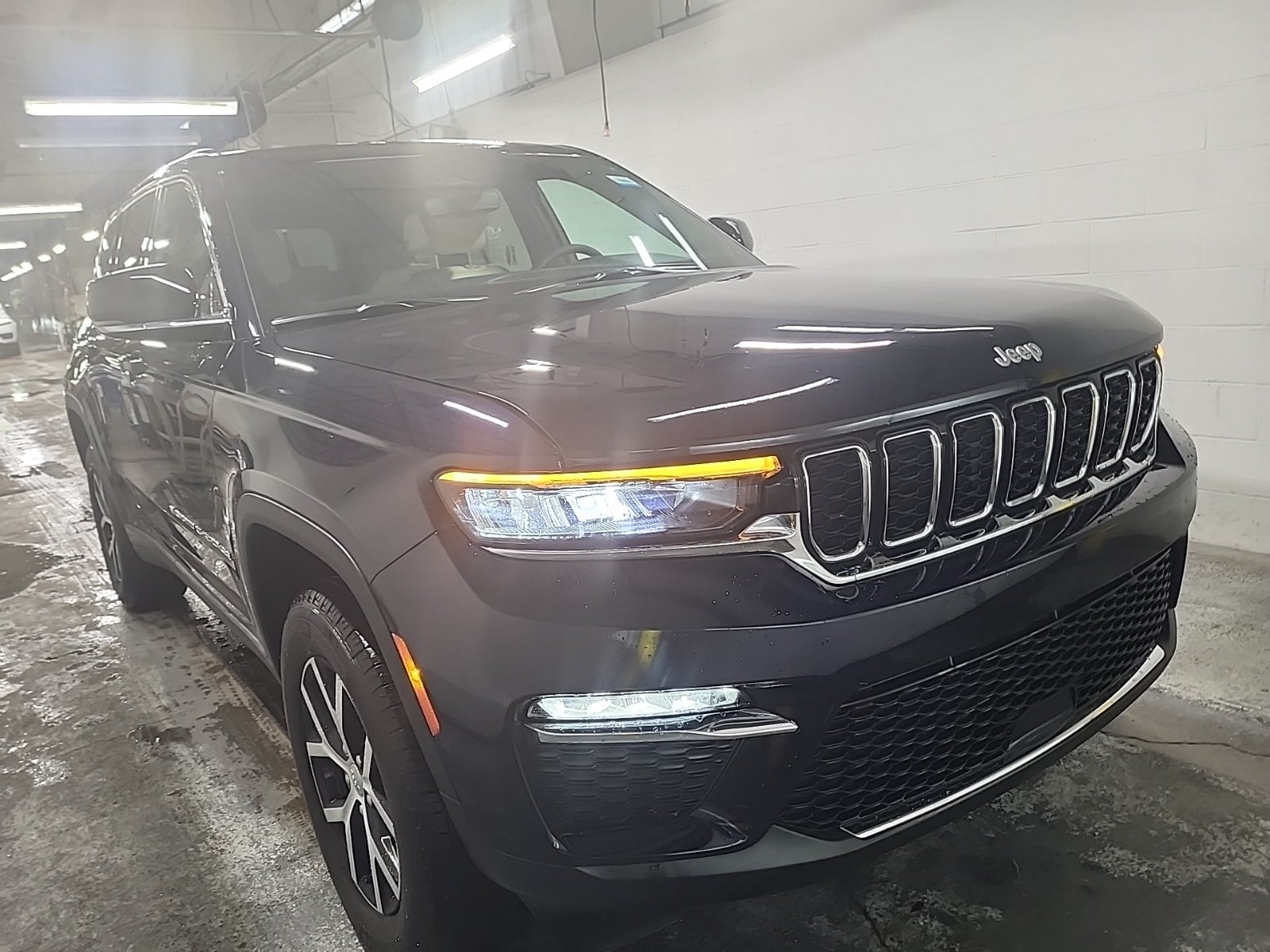 2024 Jeep Grand Cherokee Limited's photo