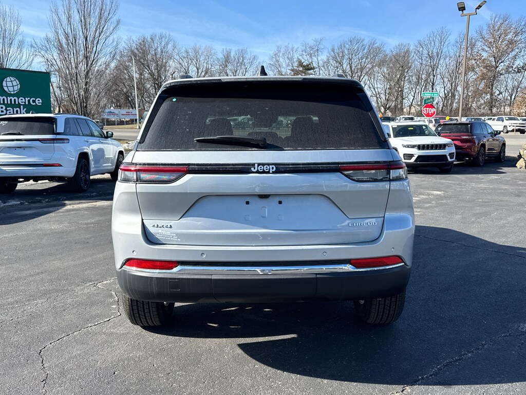 New 2025 Jeep Grand Cherokee LAREDO X 4X4 Sport Utility