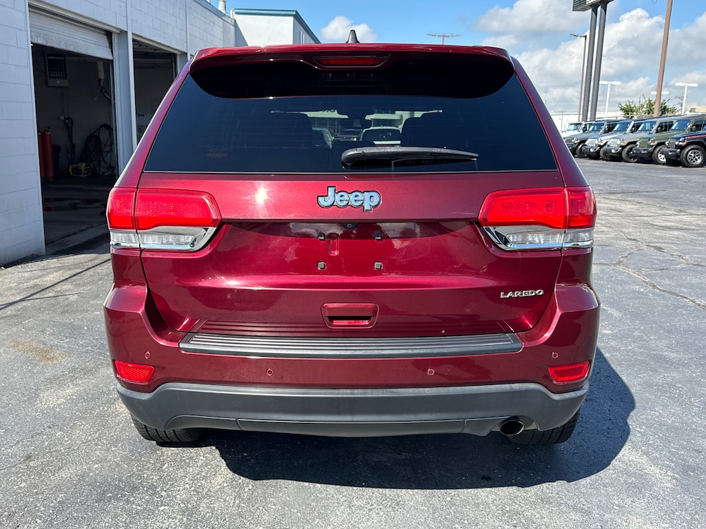 Used 2018 Jeep Grand Cherokee Laredo E Sport Utility
