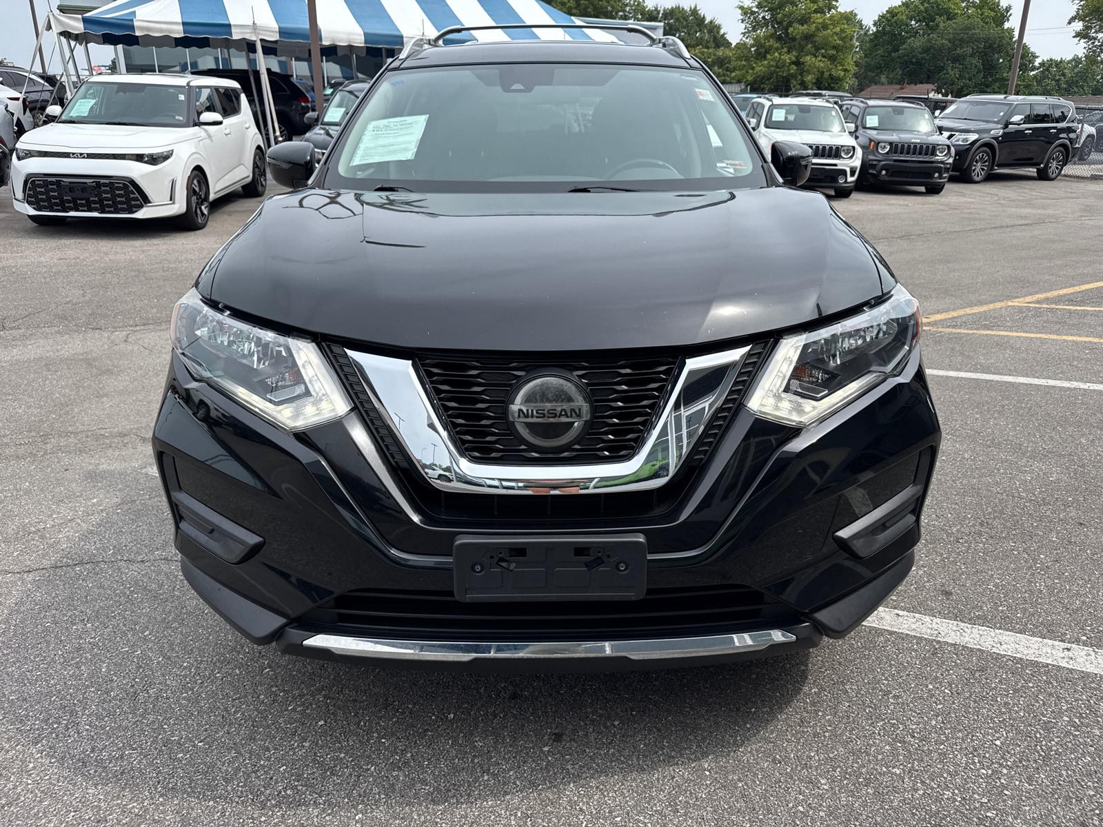 Used 2020 Nissan Rogue SV with VIN JN8AT2MV4LW132598 for sale in Kansas City