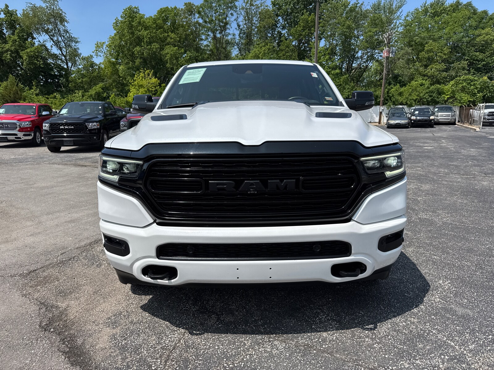 Used 2023 RAM Ram 1500 Pickup Limited with VIN 1C6SRFHT9PN539673 for sale in Kansas City