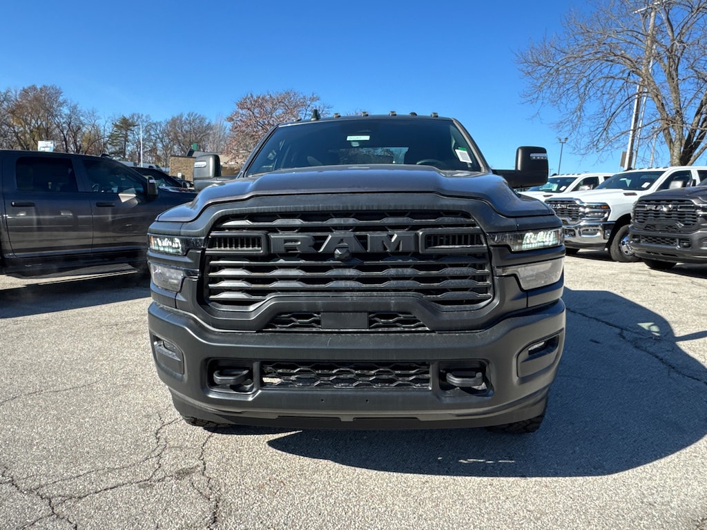 New 2026 Ram 2500 WARLOCK CREW CAB 4X4 6'4 BOX Pickup
