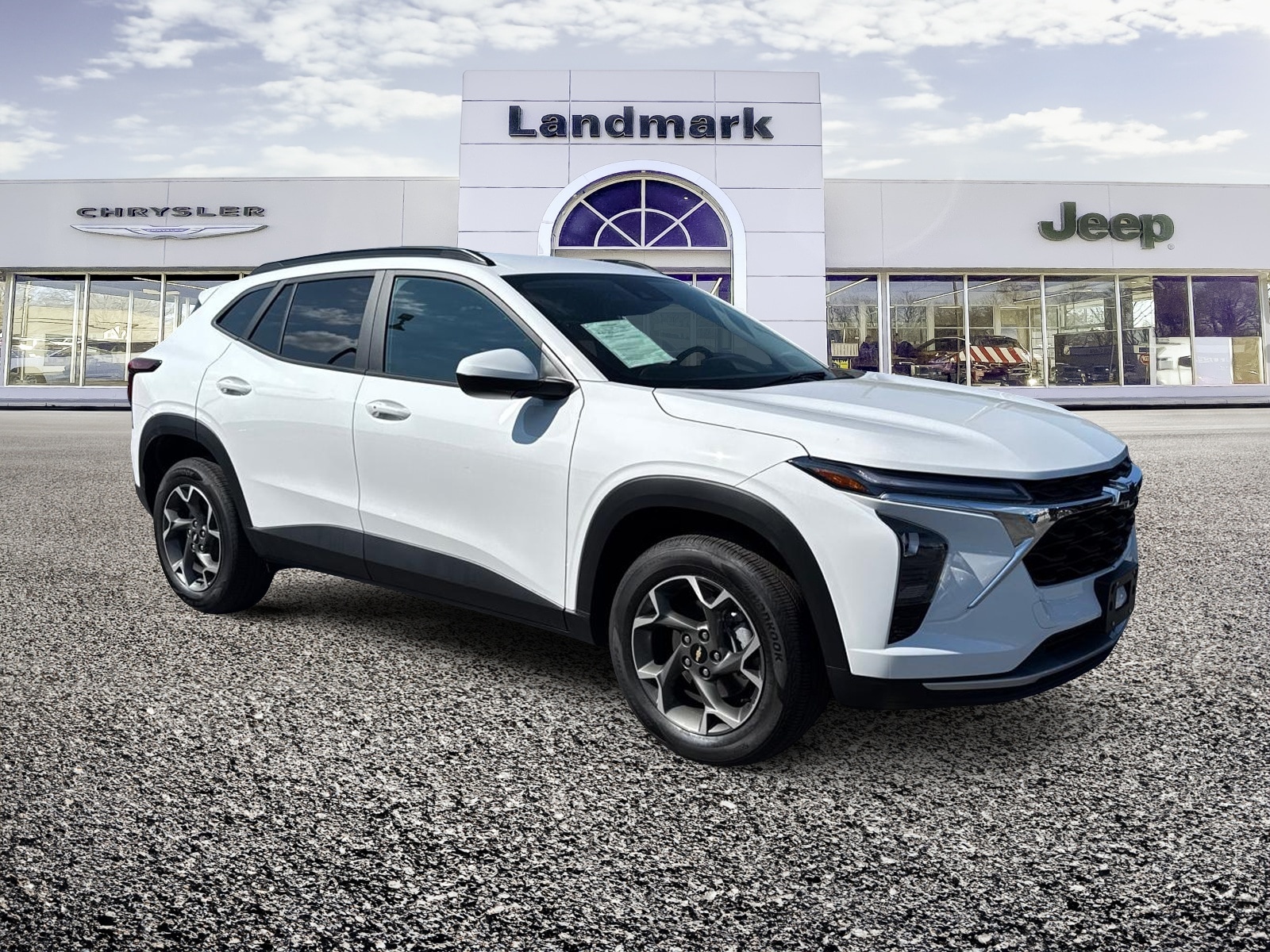 2025 Chevrolet Trax LT's photo