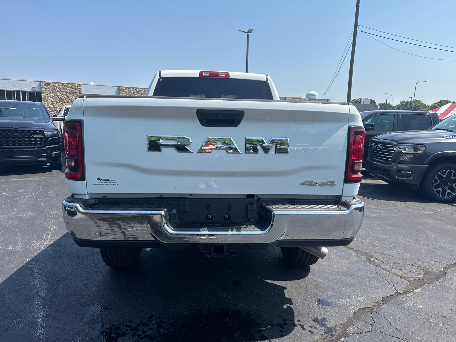 2025 Ram 2500 Tradesman photo 4