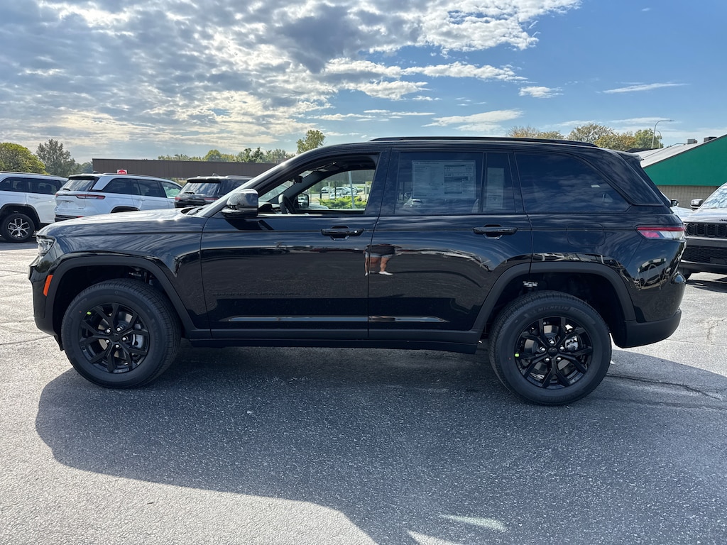 New 2025 Jeep Grand Cherokee ALTITUDE X 4X4 Sport Utility