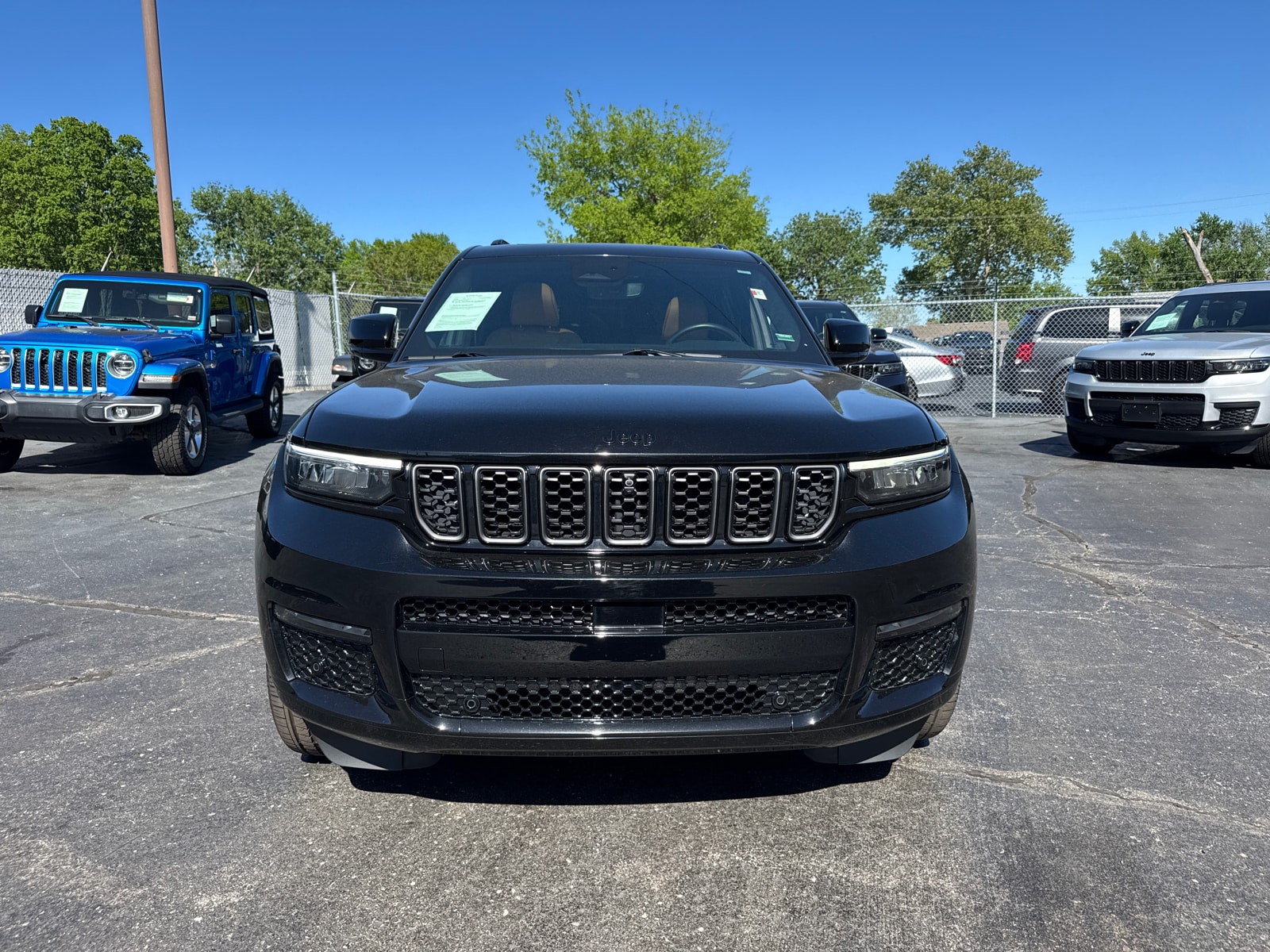 Used 2024 Jeep Grand Cherokee L Summit Reserve with VIN 1C4RJKET2R8604599 for sale in Kansas City