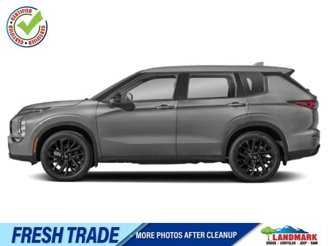 2024 Mitsubishi Outlander SE Black Edition 2WD's photo