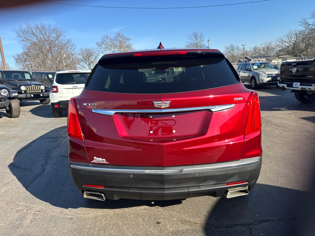 Used 2018 Cadillac XT5 Luxury FWD Sport Utility Vehicle