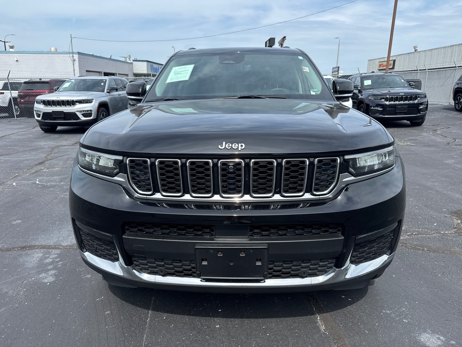 Used 2023 Jeep Grand Cherokee L Limited with VIN 1C4RJKBG4P8800144 for sale in Kansas City