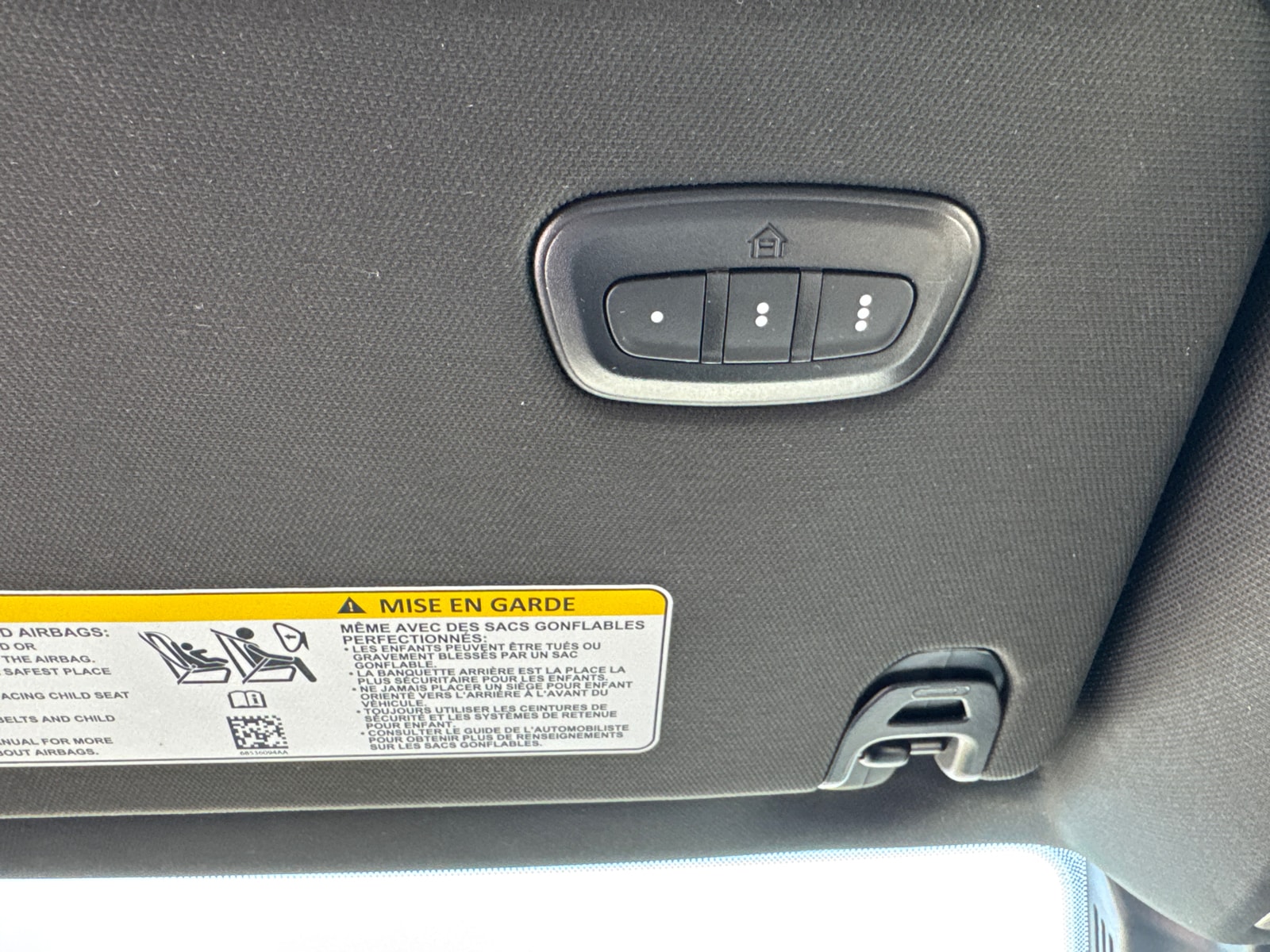 2024 RAM Ram 1500 Pickup Laramie - Photo 12