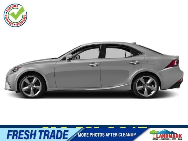 2015 Lexus IS 350's photo