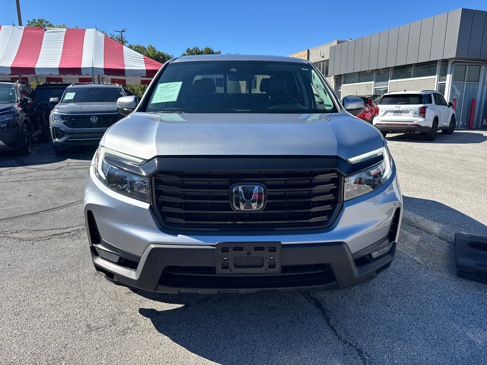 Used 2022 Honda Ridgeline RTL-E with VIN 5FPYK3F72NB023749 for sale in Kansas City