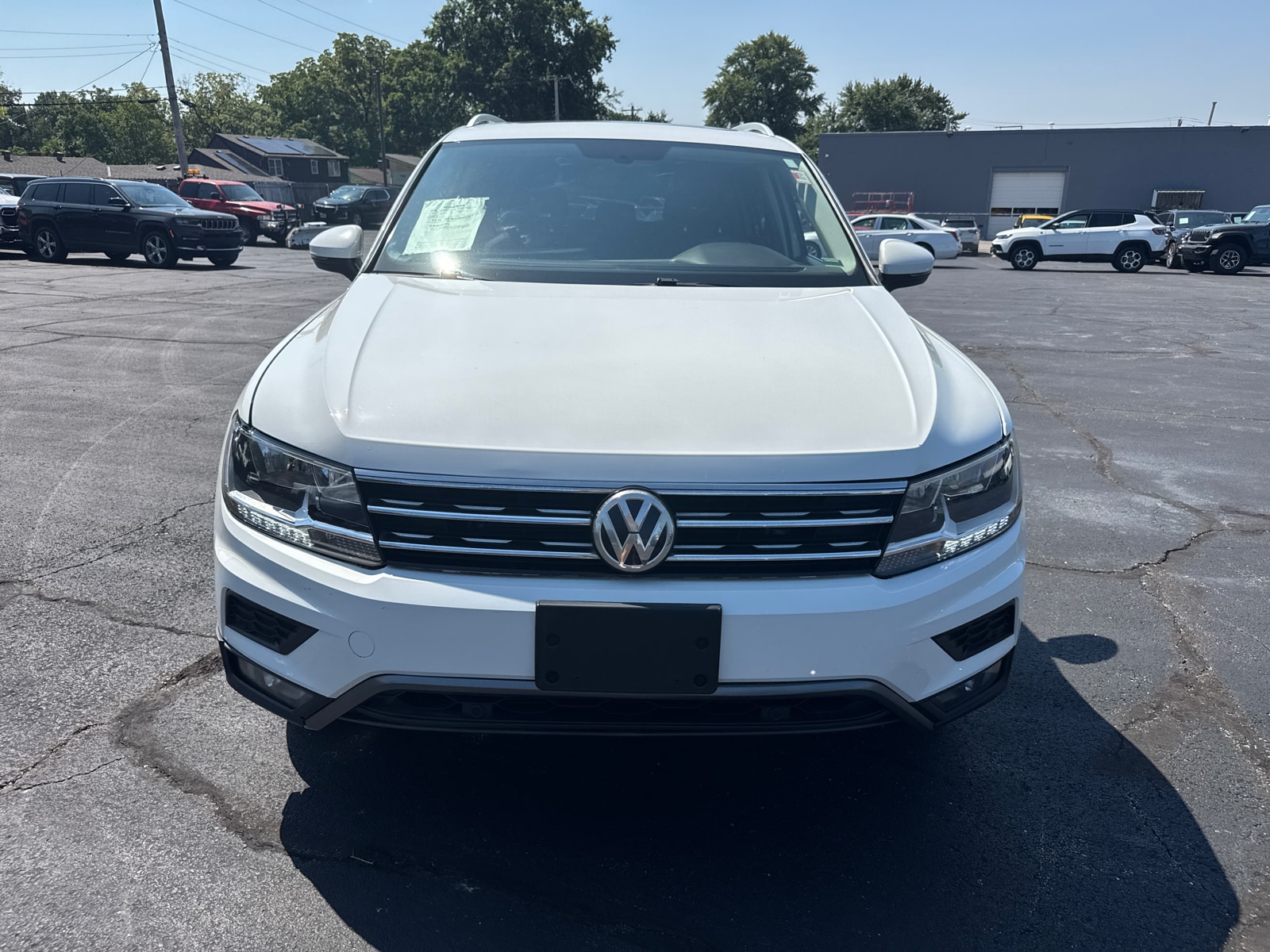 Used 2019 Volkswagen Tiguan SE with VIN 3VV2B7AX8KM033417 for sale in Kansas City