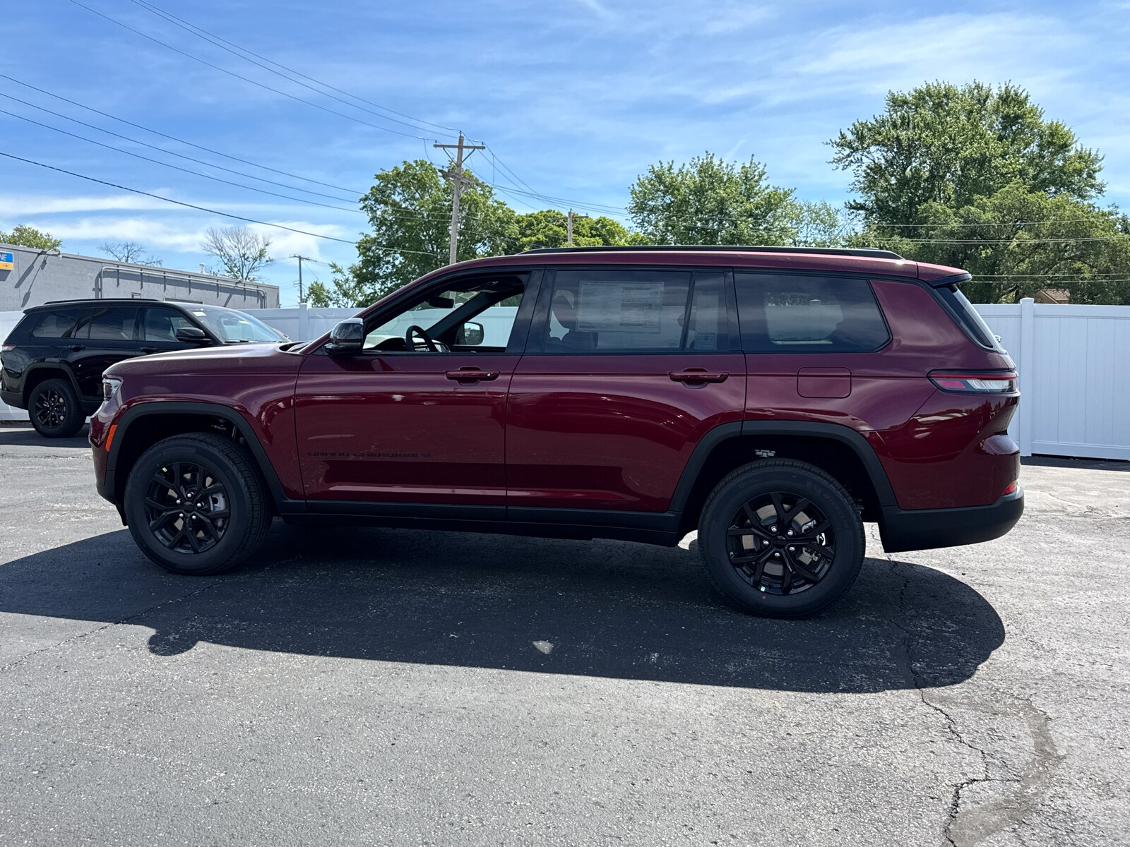 2025 Jeep Grand Cherokee Altitude X photo 3