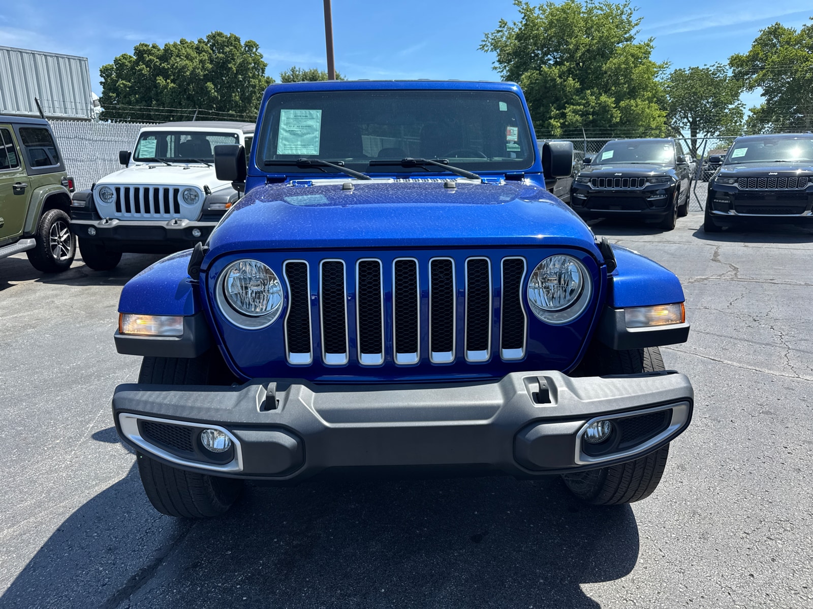 Used 2018 Jeep All-New Wrangler Unlimited Sahara with VIN 1C4HJXEN5JW202280 for sale in Kansas City
