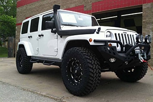 white jeep wrangler in missouri