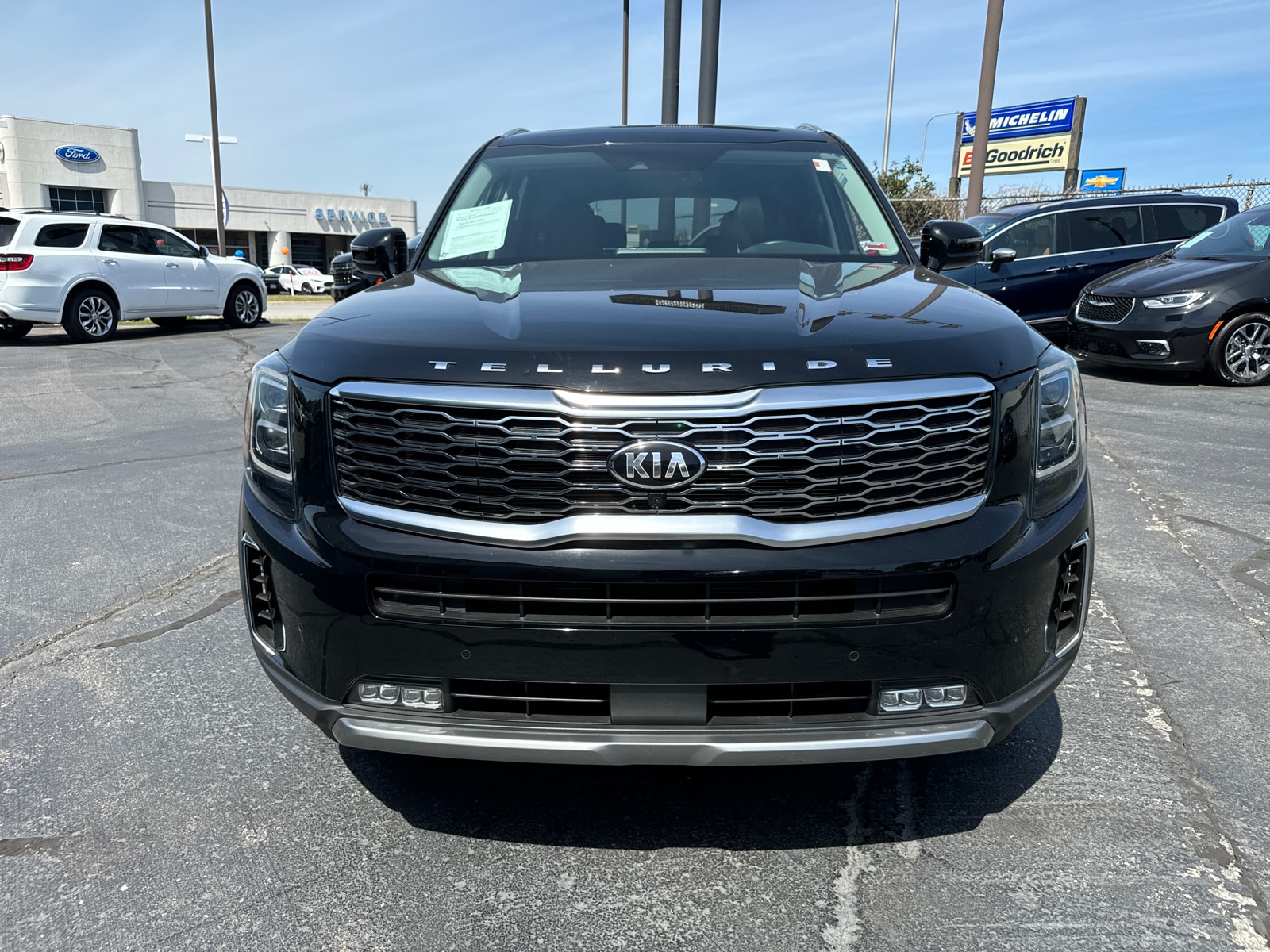 Used 2021 Kia Telluride SX with VIN 5XYP5DHC1MG097098 for sale in Independence, MO