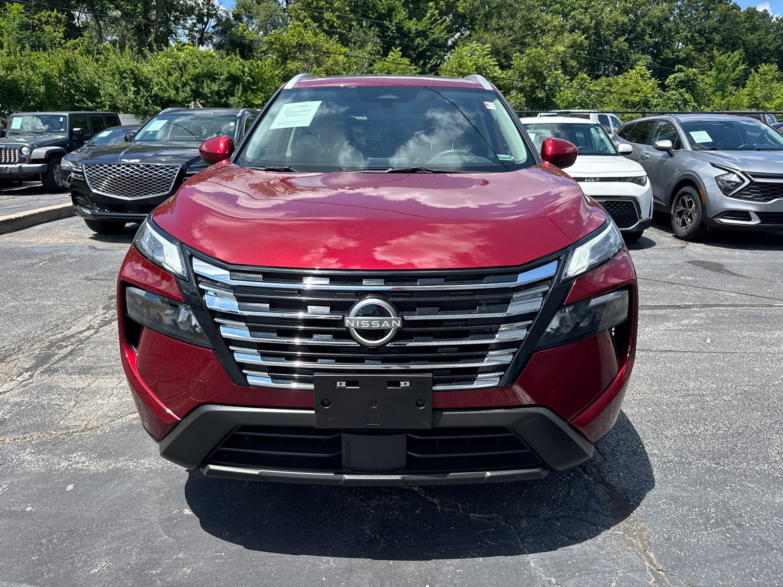Used 2025 Nissan Rogue SV with VIN JN8BT3BB8SW412042 for sale in Kansas City