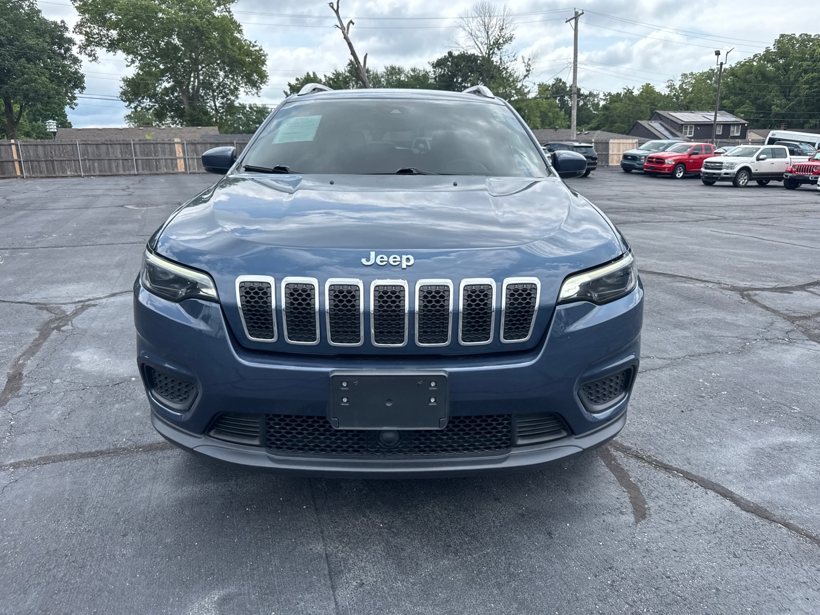 Used 2021 Jeep Cherokee Latitude Plus with VIN 1C4PJMLB7MD103432 for sale in Kansas City