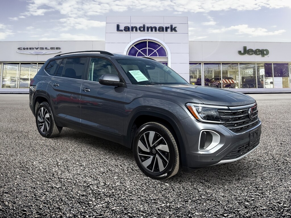 Used 2025 Volkswagen Atlas 2.0T SE w/Technology Sport Utility