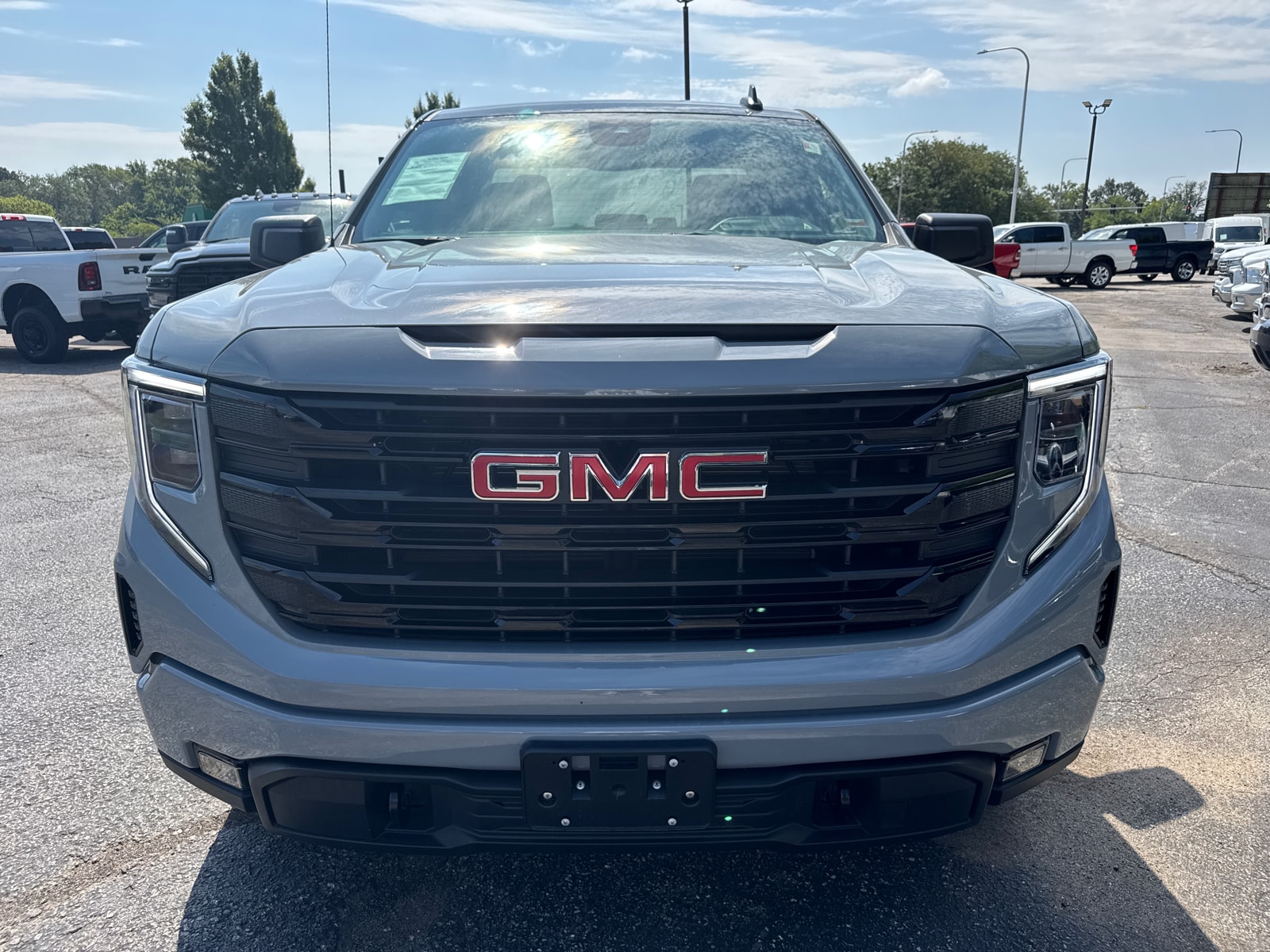 Used 2024 GMC Sierra 1500 Elevation with VIN 1GTRUCED1RZ298222 for sale in Kansas City