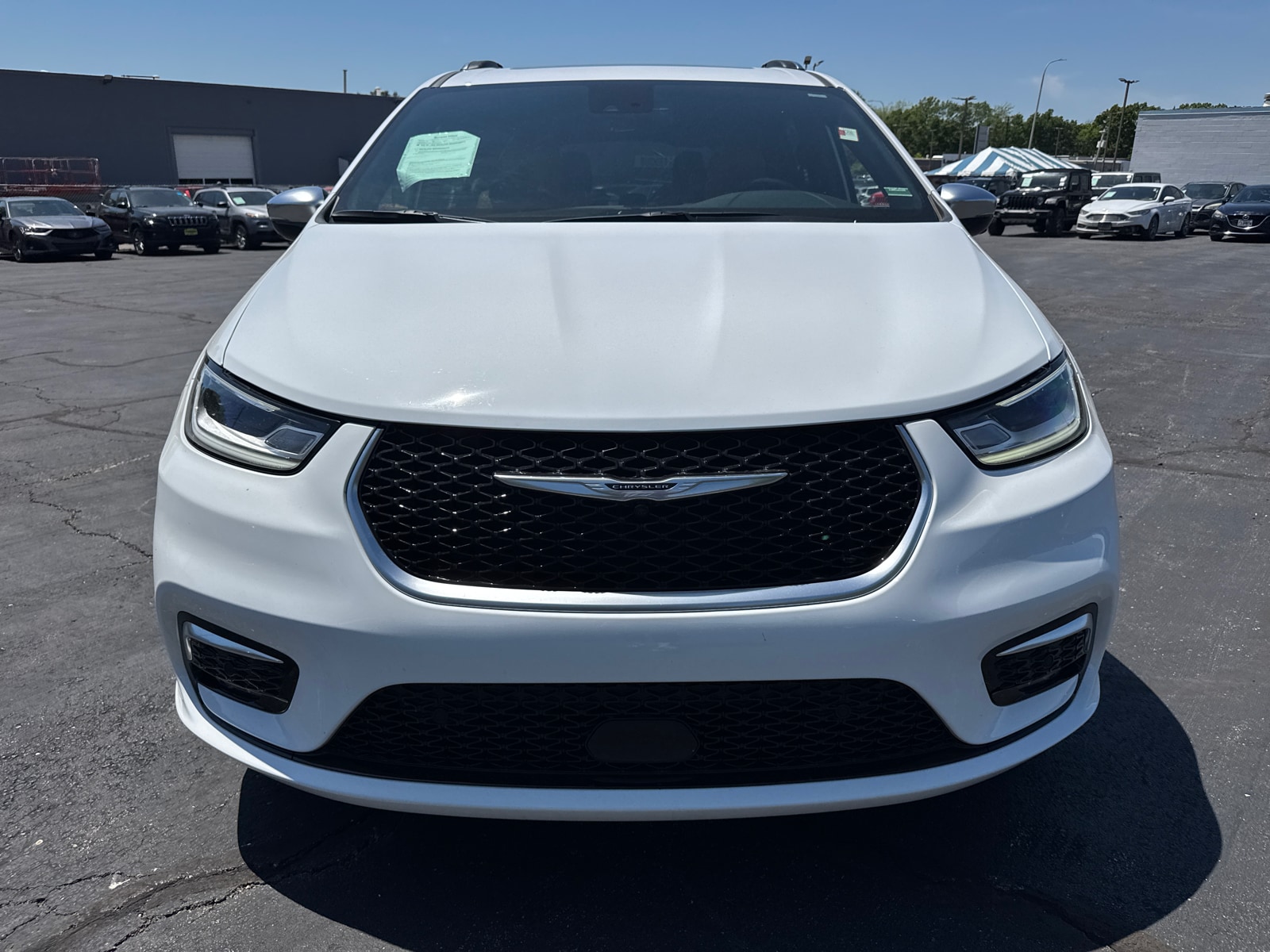 Used 2023 Chrysler Pacifica Hybrid Pinnacle with VIN 2C4RC1N79PR501754 for sale in Kansas City