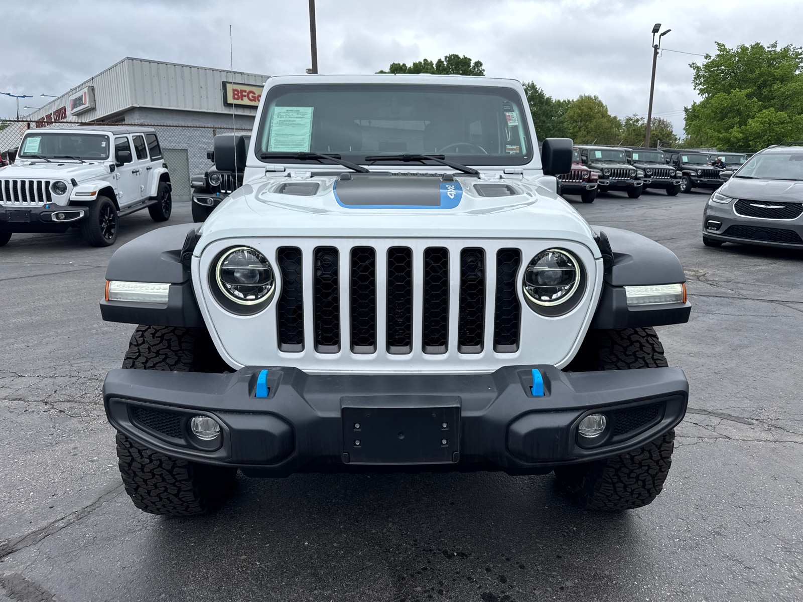 Used 2021 Jeep Wrangler Unlimited Rubicon 4XE with VIN 1C4JJXR64MW800031 for sale in Kansas City