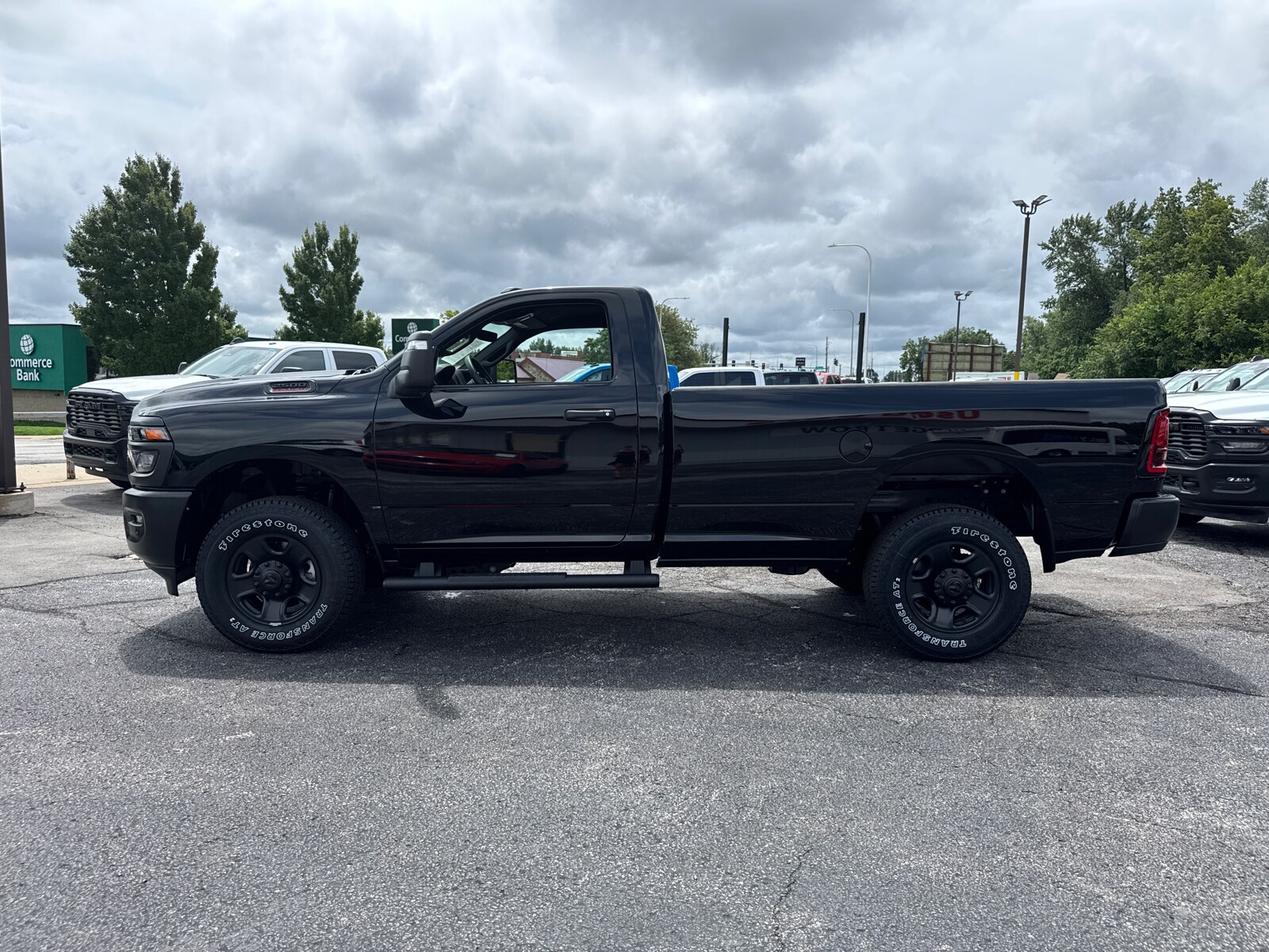 2025 Ram 2500 Tradesman photo 3