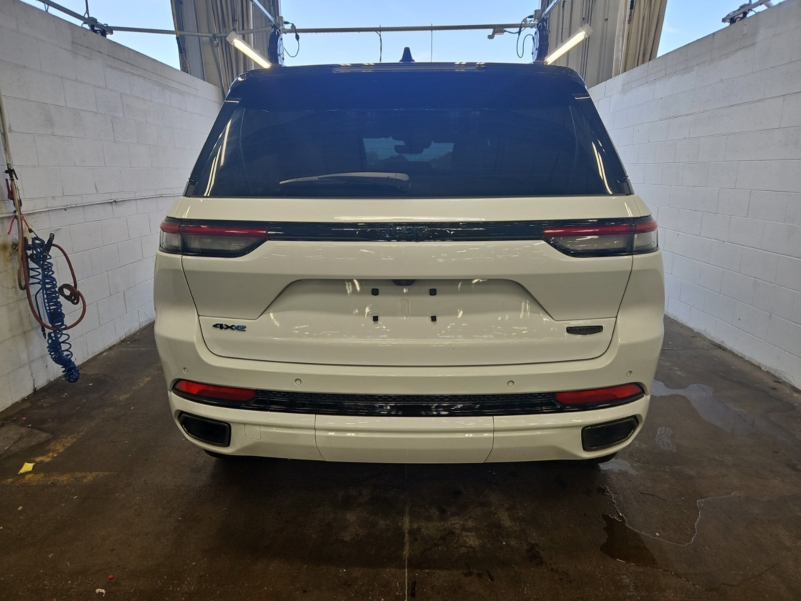 2024 Jeep Grand Cherokee Summit 4xe's photo