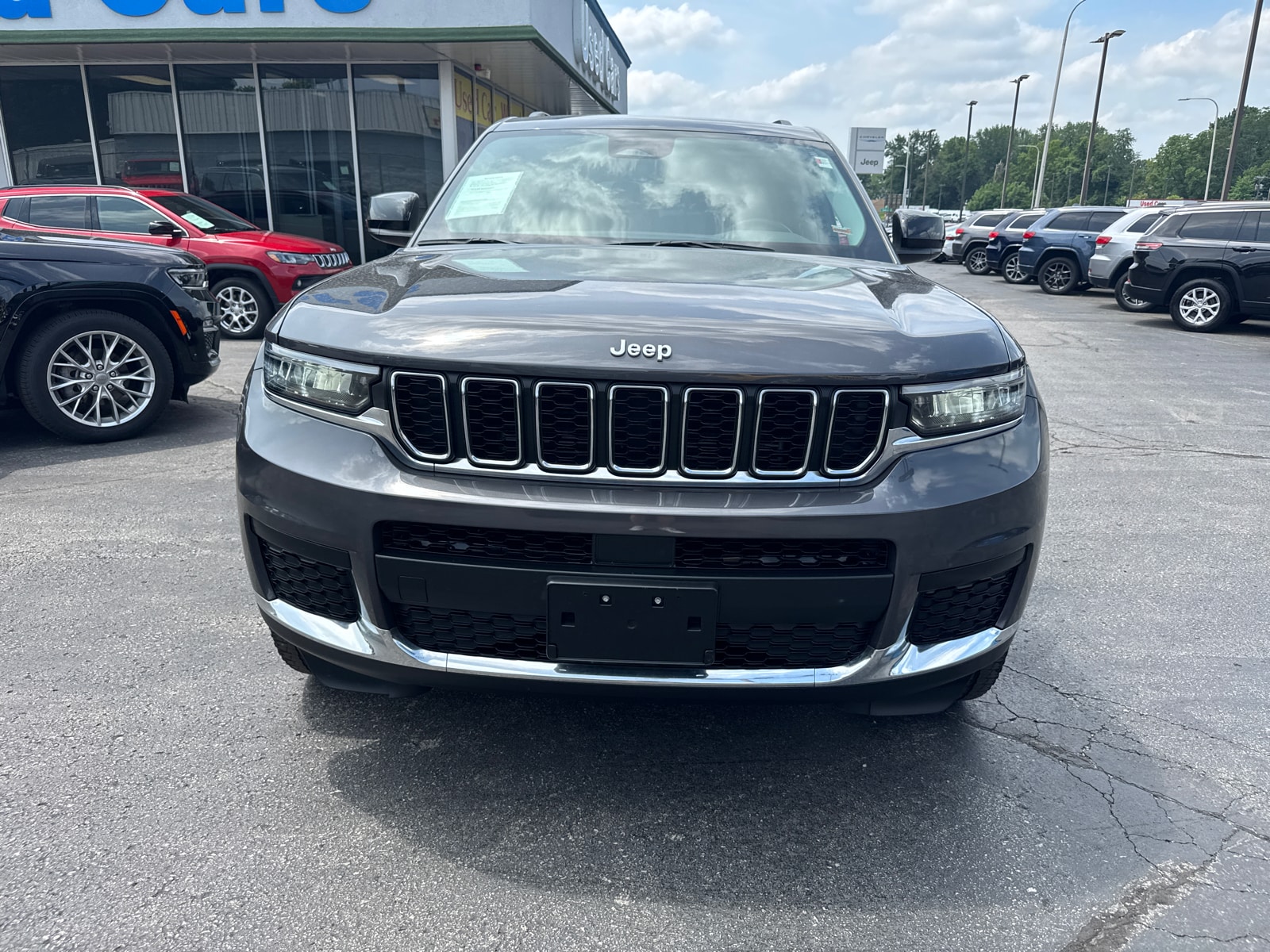 Used 2022 Jeep Grand Cherokee L Laredo with VIN 1C4RJKAG8N8526221 for sale in Kansas City