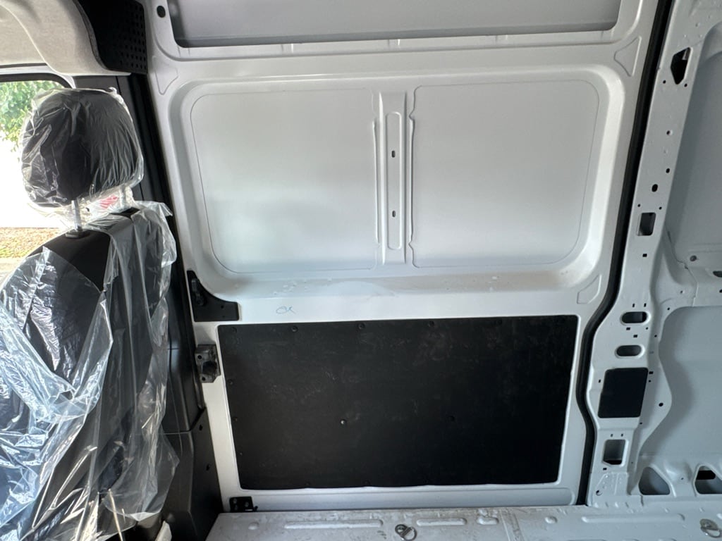 Used 2025 RAM ProMaster Cargo Van Base with VIN 3C6LRVDG0SE552364 for sale in Kansas City