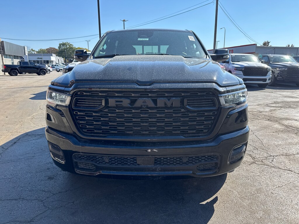 New 2025 Ram 1500 BIG HORN CREW CAB 4X4 5'7 BOX Pickup