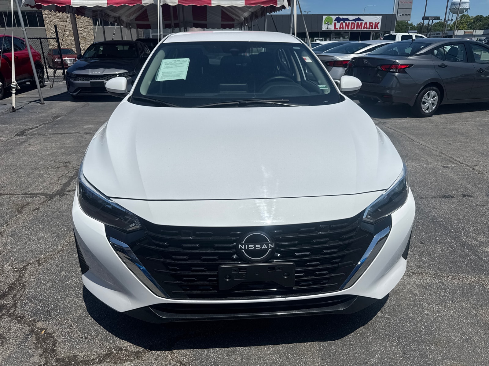 Used 2024 Nissan Sentra SV with VIN 3N1AB8CV9RY334506 for sale in Kansas City