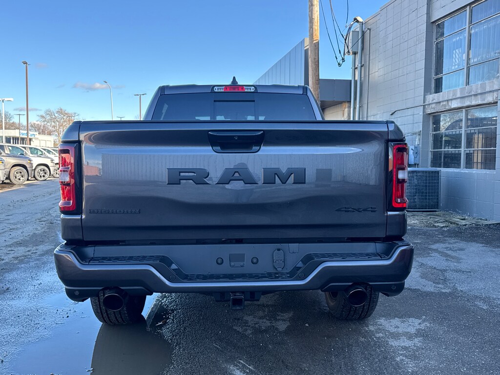 New 2026 Ram 1500 BIG HORN CREW CAB 4X4 5'7 BOX Pickup